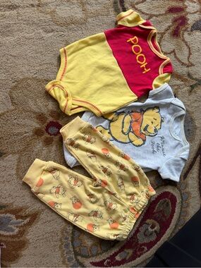 Disney Winnie the Pooh Yellow Red Gray Baby Bodysuit & Pants Set